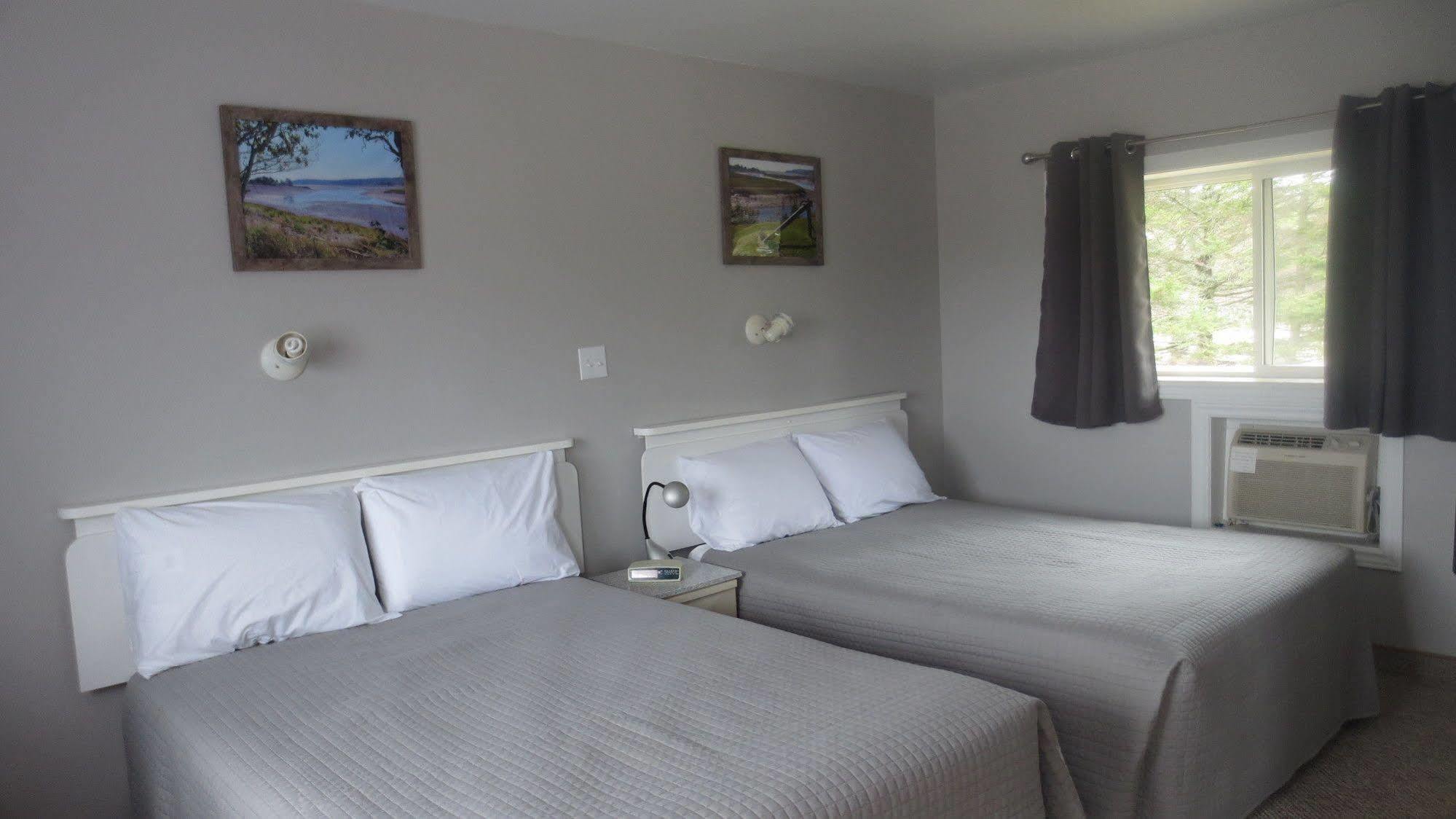 The Sunshine Inn Parrsboro エクステリア 写真