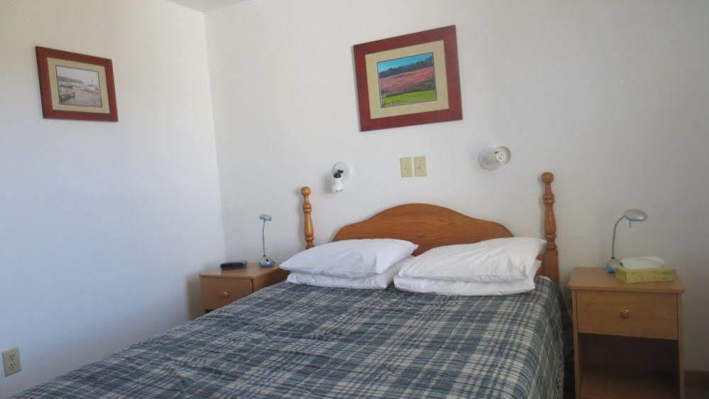 The Sunshine Inn Parrsboro エクステリア 写真